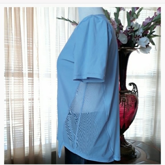 lululemon athletica Tops - Lululemon light blue mesh tee